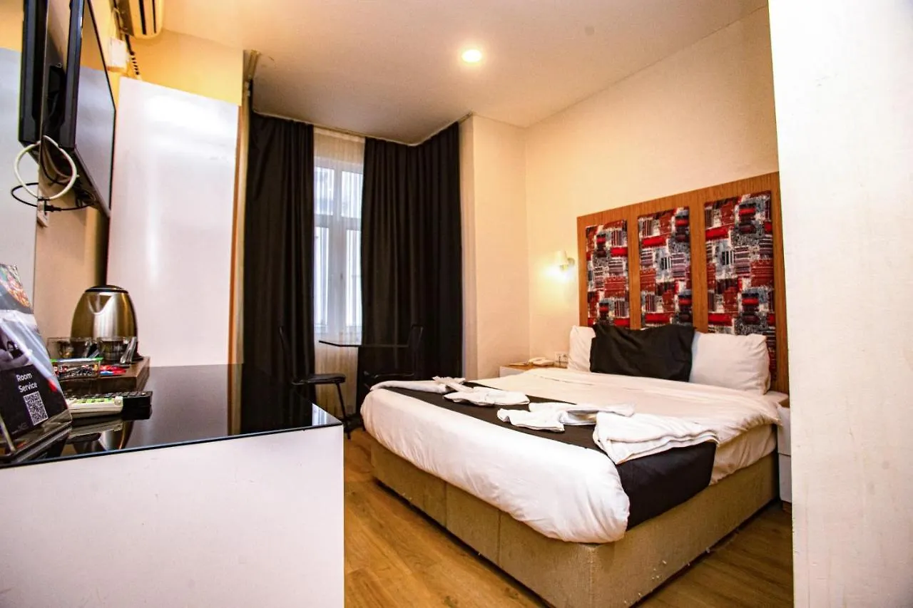 La Pazza Taksim Suit 伊斯坦布尔 0*,
